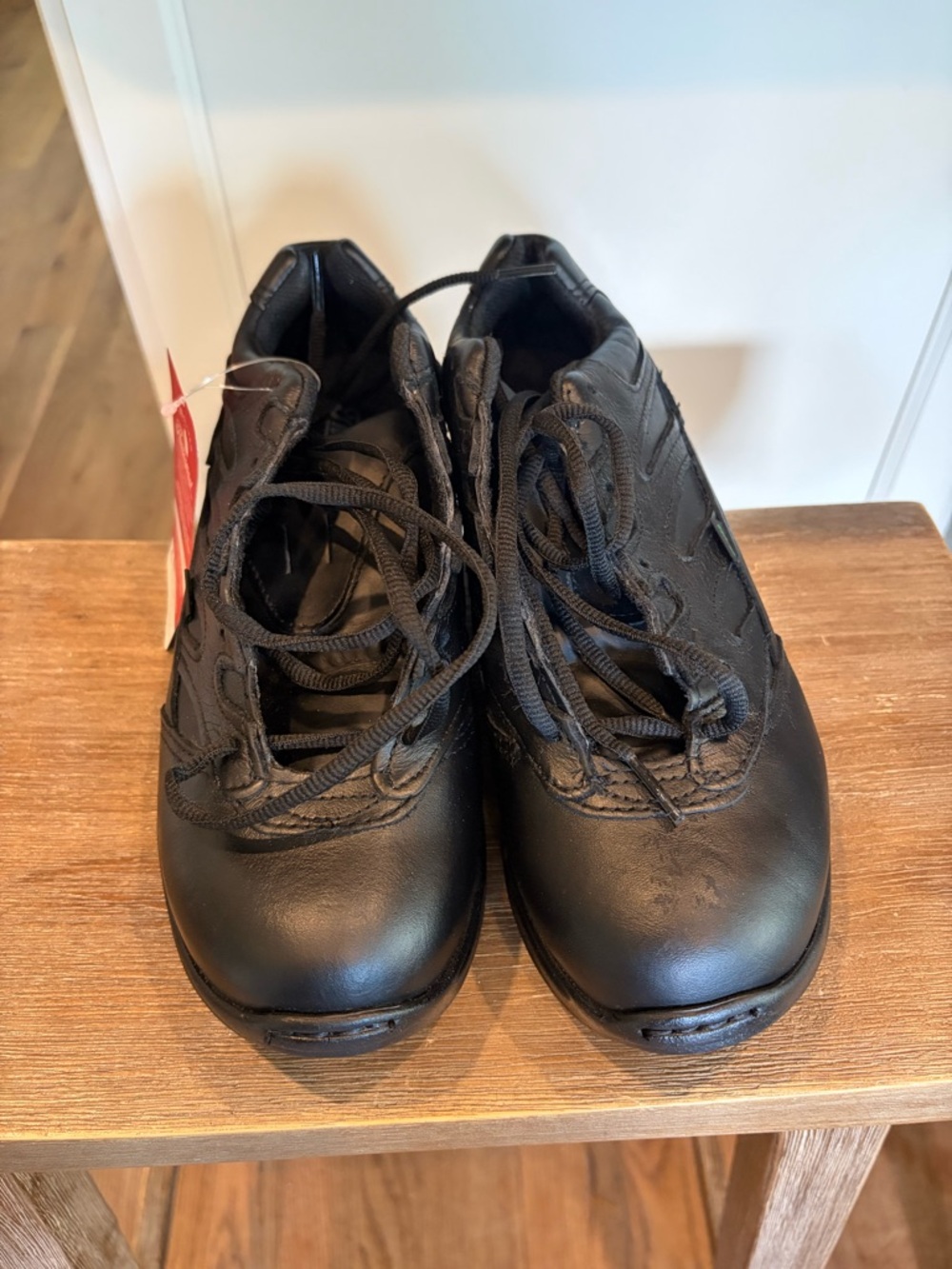 Women’s THOROGOOD Postal Shoes Size  8 W NWT - Picture 2 of 5